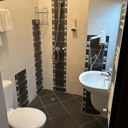 Otel 